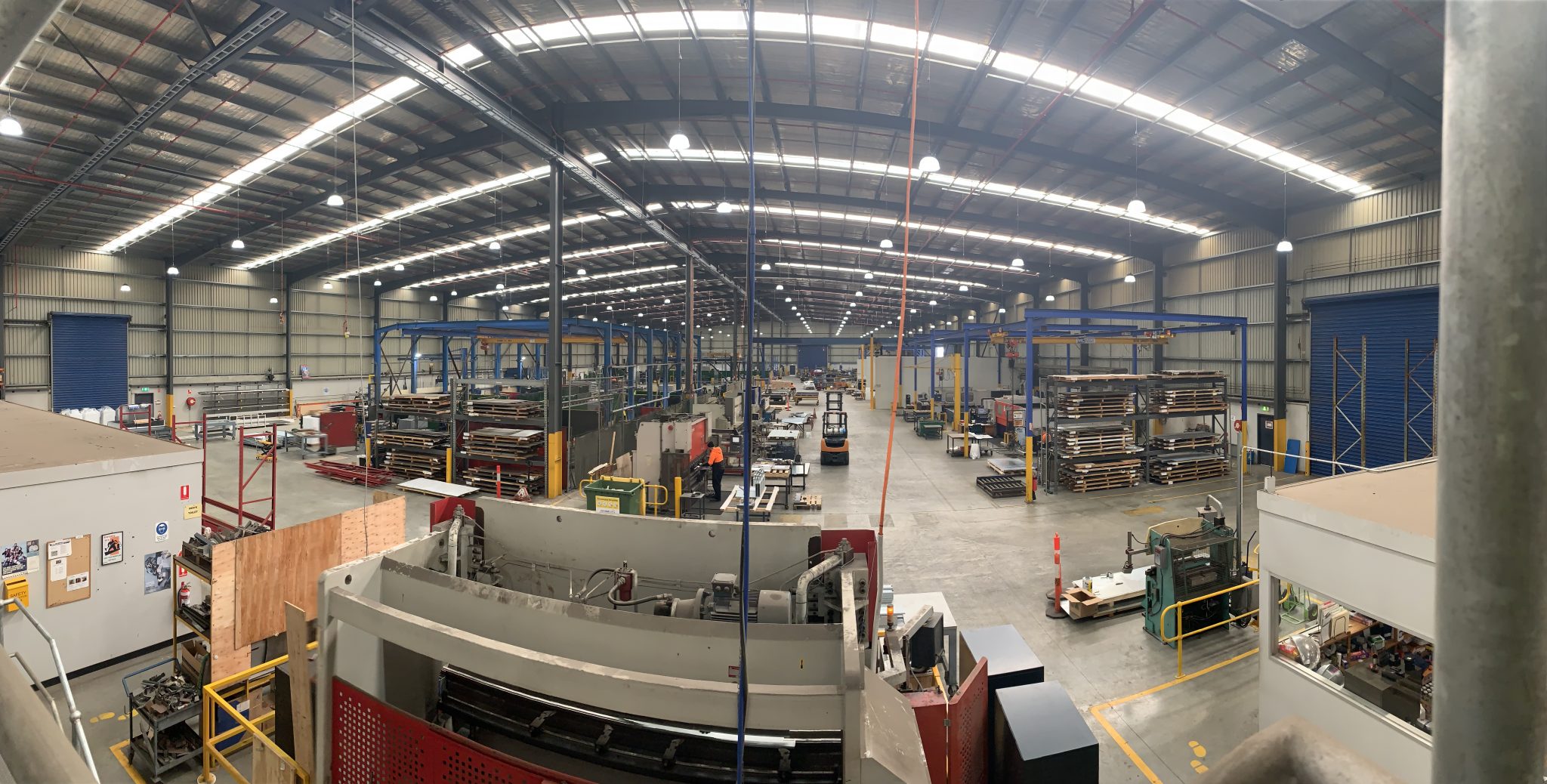 金属加工生产工厂在德里穆特维多利亚